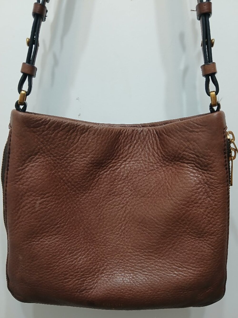 Fossil Zip Around Crossbody🤎